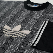 Load image into Gallery viewer, 1993/95 Liverpool Vintage adidas Football Training Shirt (XL/XXL)
