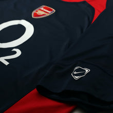 Load image into Gallery viewer, 2004/05 Arsenal Vintage Nike Total 90 Football Training Shirt Top (XXL)7
