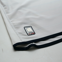 Load image into Gallery viewer, 2003/05 Gerrard #4 England Vintage Umbro Home Football Shirt (XL) EURO 20048
