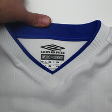 Load image into Gallery viewer, 2001/03 Zola #25 Chelsea Vintage Umbro Away Football Shirt (M)15
