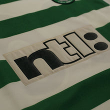 Load image into Gallery viewer, 1999/01 Viduka #36 Celtic Vintage Umbro Home Football Shirt (M)7
