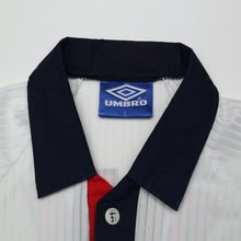 Load image into Gallery viewer, 1997/99 Owen #20 England Vintage Umbro Home Football Shirt (M/L) WC 199814
