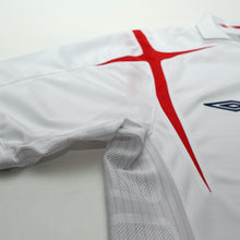Load image into Gallery viewer, 2005/07 Beckham #7 England Vintage Umbro Home Football Shirt (L) WC 20066

