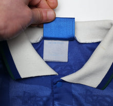 Load image into Gallery viewer, 1991/93 BRAZIL Vintage Umbro Away Football Shirt (L)12
