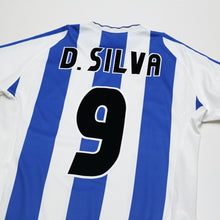 Load image into Gallery viewer, 2001/03 D. Silva #9 Malaga Vintage Umbro Home Football Shirt (S)10
