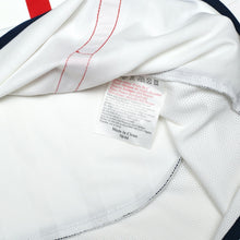 Load image into Gallery viewer, 2001/03 Beckham #7 England Vintage Umbro Home Greece Football Shirt (XL)17
