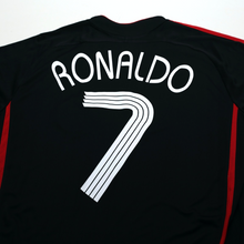 Load image into Gallery viewer, 2021/22 Ronaldo #7 Manchester United adidas Teamgeist Football Shirt (L)8
