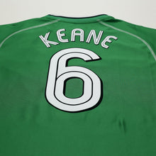 Load image into Gallery viewer, 2002/03 Keane #6 Ireland Vintage Umbro Home Football Shirt (XL)9
