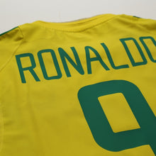 Load image into Gallery viewer, 2002/04 Ronaldo #9 Brazil Vintage Nike Home Football Shirt (M)12
