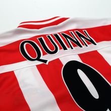 Load image into Gallery viewer, 1999/00 Quinn #9 Sunderland Vintage Asics Home Football Shirt (L)11
