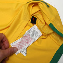 Load image into Gallery viewer, 2006/08 Kaka #8 Brazil Vintage Nike World Cup 06 Home Football Shirt (M)14
