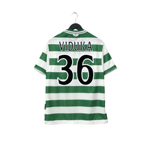 Load image into Gallery viewer, 1999/01 Viduka #36 Celtic Vintage Umbro Home Football Shirt (M)0
