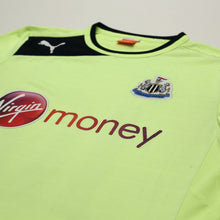 Load image into Gallery viewer, 2012/13 Ben Arfa #10 Newcastle United Vintage PUMA Third Football Shirt (M)4
