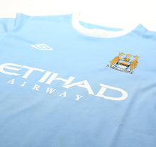 Load image into Gallery viewer, 2010/11 BALOTELLI #45 Manchester City Vintage Umbro Football Shirt (L)
