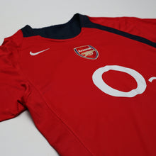 Load image into Gallery viewer, 2004/05 Arsenal Vintage Nike Total 90 Football Training Shirt Top (M)
