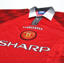 Load image into Gallery viewer, 1996/98 CANTONA #7 Manchester United Vintage Umbro LS Home Football Shirt (M)
