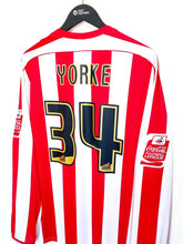 Load image into Gallery viewer, 2006/07 YORKE #34 Sunderland Vintage Lonsdale Football Shirt (XL) Signed Issued
