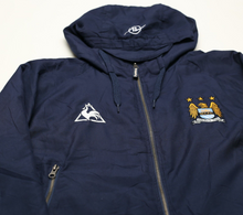 Load image into Gallery viewer, 2007/08 MANCHESTER CITY Vintage le coq sportif Football Parka Jacket (M)
