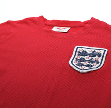 Load image into Gallery viewer, 1970 Bobby MOORE #6 England Vintage Umbro Away Football Shirt (S/M) West Ham Utd
