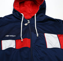 Load image into Gallery viewer, 1986 UMBRO Vintage Men&#39;s England Style Track Top Hoodie Jacket (M)
