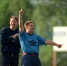 Load image into Gallery viewer, 1990/93 ENGLAND Vintage Umbro Football Training Shirt (XL) Gascoigne Shearer Era
