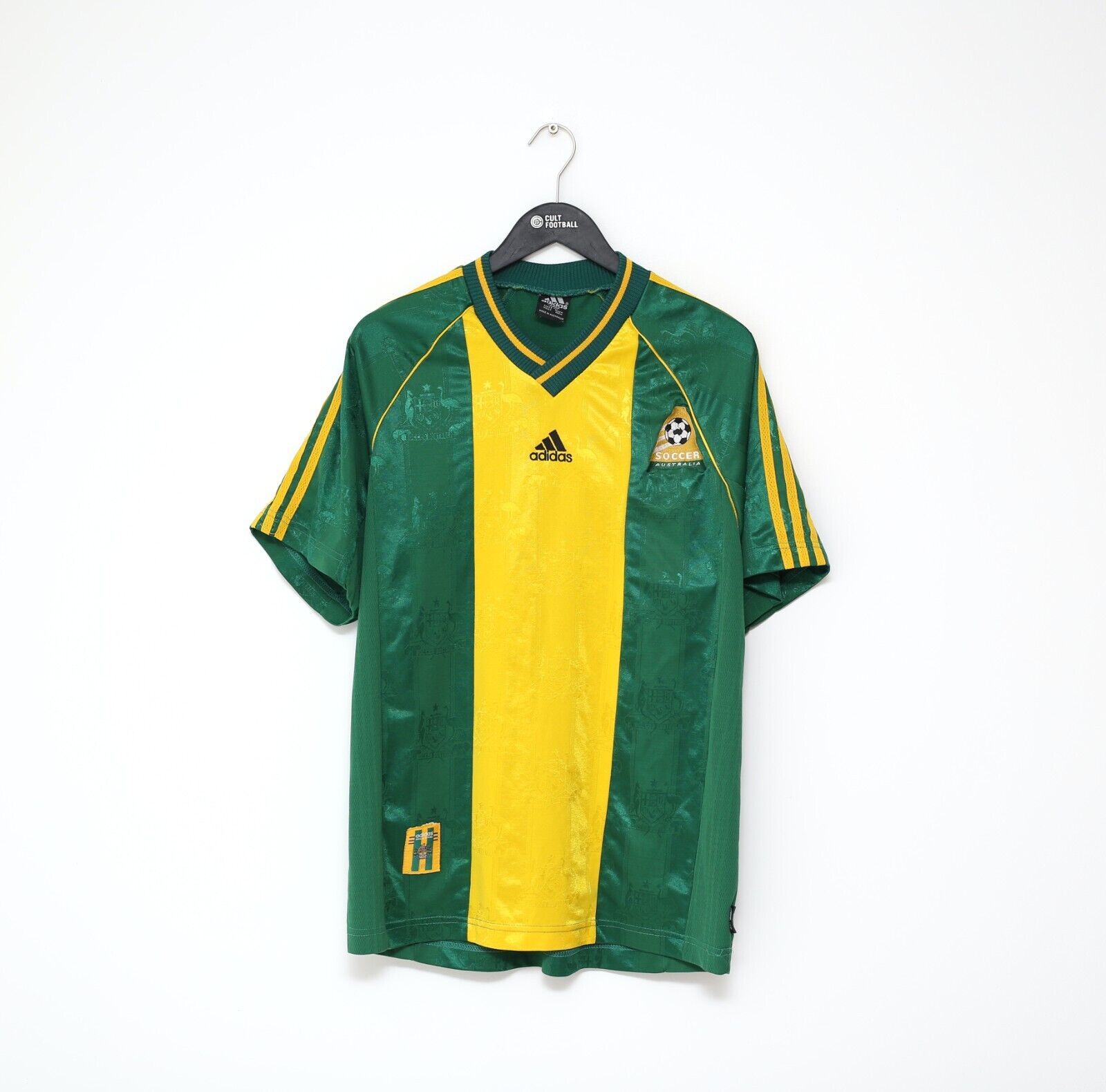 onderdak gewoontjes Phalanx 1998/00 AUSTRALIA Vintage adidas Home Football Shirt Jersey (L) – Cult  Football