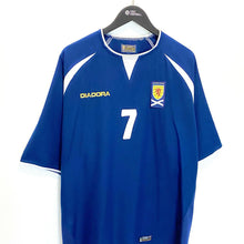 Load image into Gallery viewer, 2003/05 FLETCHER #7 Scotland Vintage Diadora Home Football Shirt (XL) Man Utd

