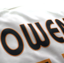 Load image into Gallery viewer, 2004/05 OWEN #11 Real Madrid Vintage adidas MATCH ISSUE Home Football Shirt (L)
