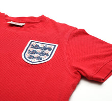 Load image into Gallery viewer, 1970 Bobby MOORE #6 England Vintage Umbro Away Football Shirt (M) West Ham Utd
