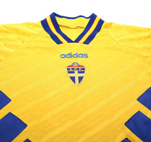 Load image into Gallery viewer, 1994/95 SWEDEN Vintage adidas WC 94 Home Football Shirt (L) Larsson Era
