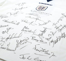 Load image into Gallery viewer, 1995 ENGLAND Vintage Umbro Home MATCH WORN/ISSUED/SIGNED Football Shirt (XL)
