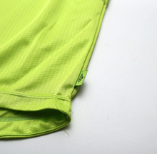 Load image into Gallery viewer, 1998/99 CELTIC Vintage Umbro Football Training Shirt Jersey (L)
