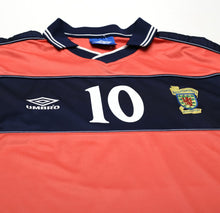 Load image into Gallery viewer, 1999/00 HUTCHINSON #10 Scotland Vintage Umbro Away Football Shirt (L)
