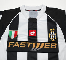 Load image into Gallery viewer, 2002/03 CONTE #8 Juventus Vintage Lotto Home Football Shirt Jersey (L)
