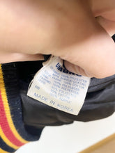 Load image into Gallery viewer, 1992/93 MANCHESTER UNITED Vintage Umbro Bomber Jacket (XL/XXL) Cantona Era
